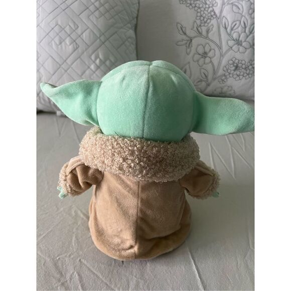 Star Wars Baby Yoda Mandalorian Child 8” by Mattel - Picture 2 of 7